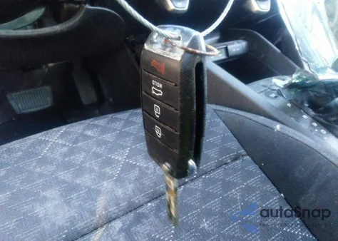 2019 Kia Rio S z USA, uszkodzony, nr VIN 3KPA24AB2KE200622